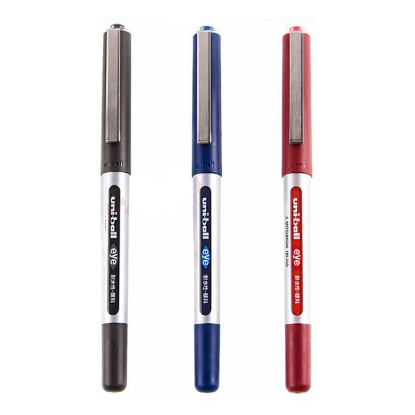 Kúlutússpenni með plastgripi og álklemmu.
Skrifoddur 0.5 mm Kúlutússpenni með plastgripi og álklemmu. Skrifoddur 0.5 mm